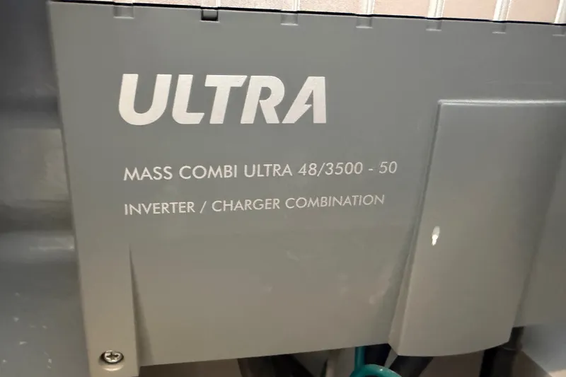 Slide: The Image of Inverter/charger combination labeled "Ultra Mass Combi 48/3500-50" on Balance 526, 2025 model. - 95