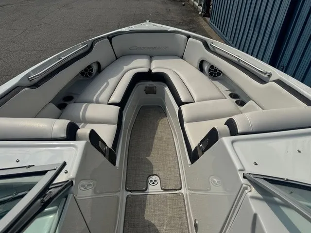 Slide: The Image of Crownline Boats 290 SS 2022 - 14