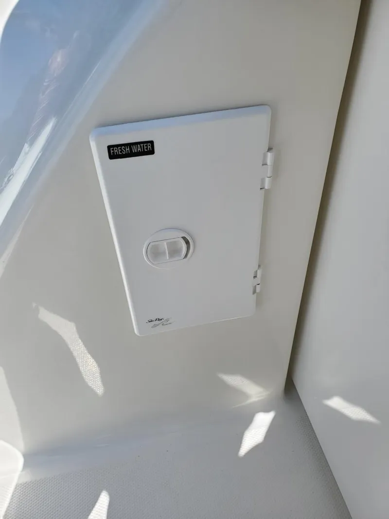Slide: The Image of Sea Ray 44 Sundancer 2006 - 53