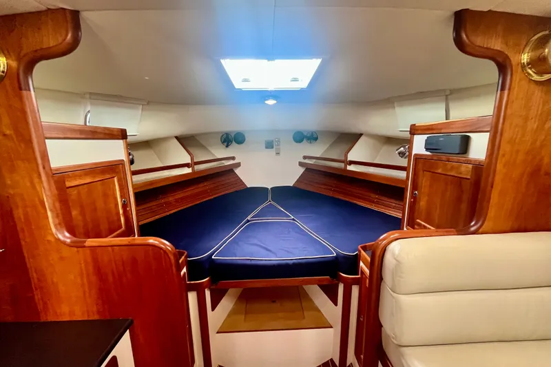 Slide: The Image of Luxurious interior of 2001 Little Harbor Whisper Jet 38 Prop yacht cabin. - 17
