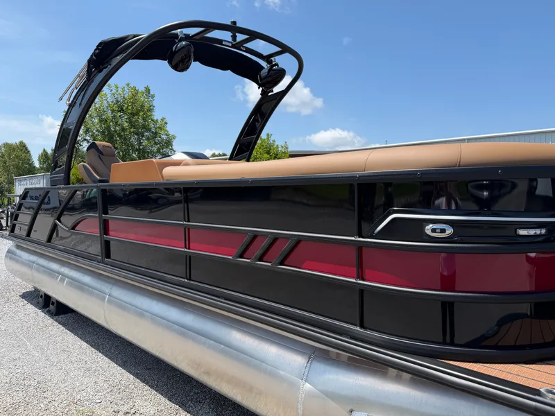 The Image of Bentley Pontoons Elite 253 SwingBack DC 2027 - 1