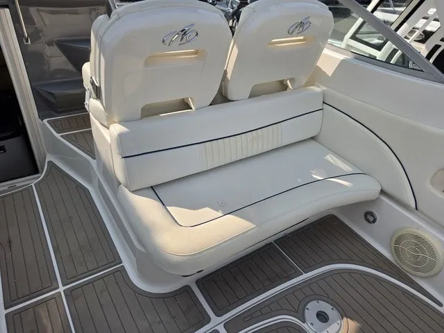 Slide: The Image of Monterey 290 Cruiser 2006 - 7