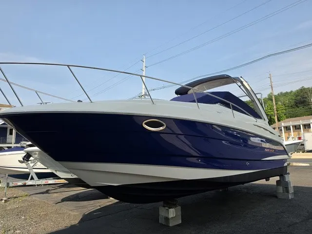Slide: The Image of Monterey 290 Cruiser 2006 - 2