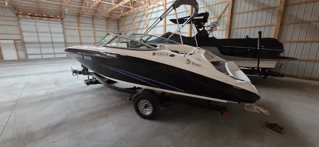 Slide: The Image of Yamaha SX190 With Painted Trailer 2014 - 5