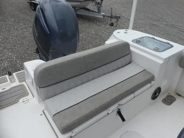 Slide: The Image of Sea Fox 228 Commander 2021 - 21
