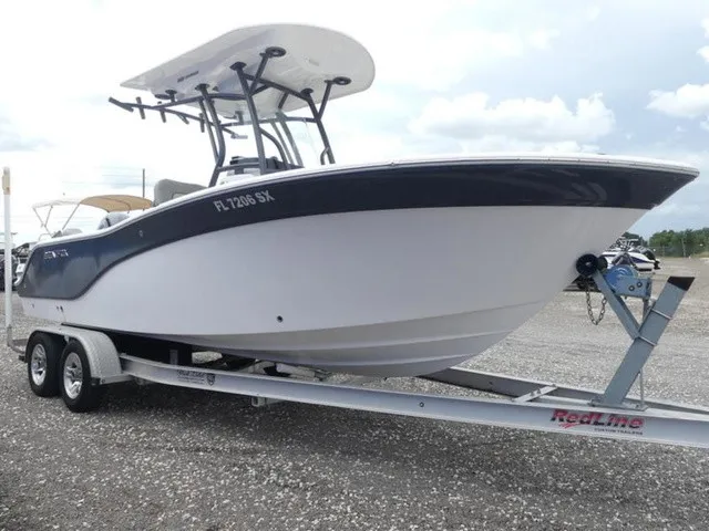 Slide: The Image of Sea Fox 228 Commander 2021 - 4