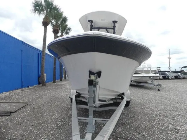 Slide: The Image of Sea Fox 228 Commander 2021 - 3