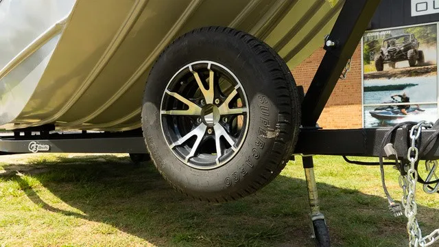 Slide: The Image of G3 Gator Tough Tunnel Jon 18 CCJ DLX 2026 - 21