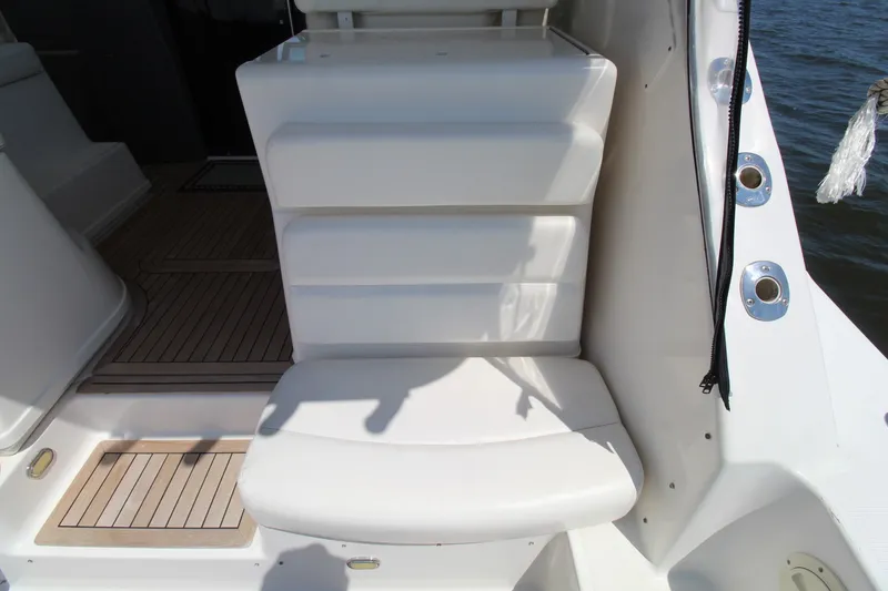 Slide: The Image of Tiara 3800 Open 2002 - 26