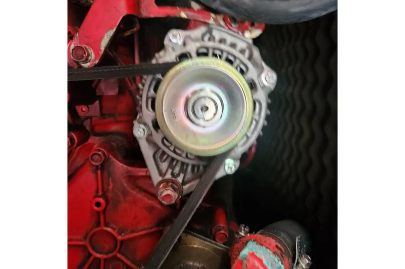 Slide: The Image of Engine component of a 1999 Beneteau Oceanis 411 Celebration sailboat. - 38