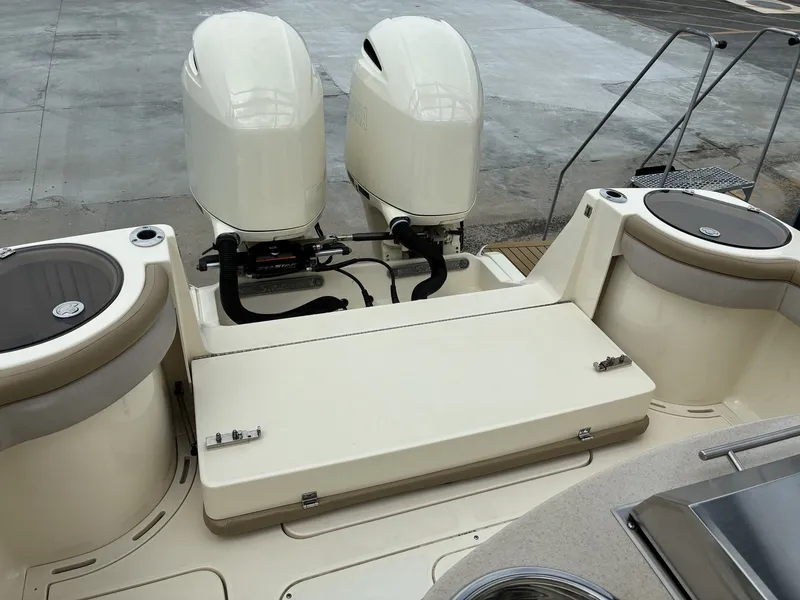 Slide: The Image of Scout LXF/XSF/SF 275 LXF 2014 - 26