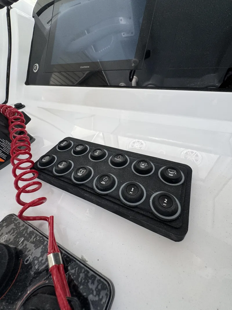 Slide: The Image of Sportsman Open 212 Center Console 2027 - 30