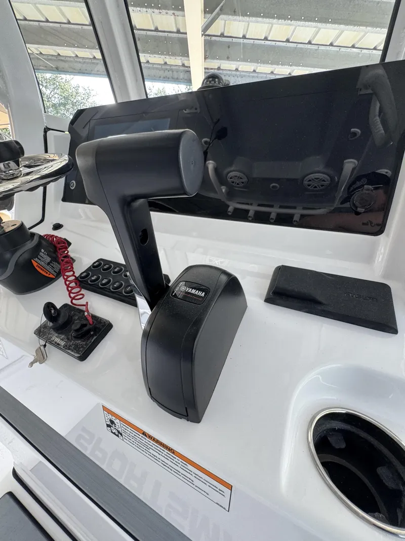 Slide: The Image of Sportsman Open 212 Center Console 2027 - 29