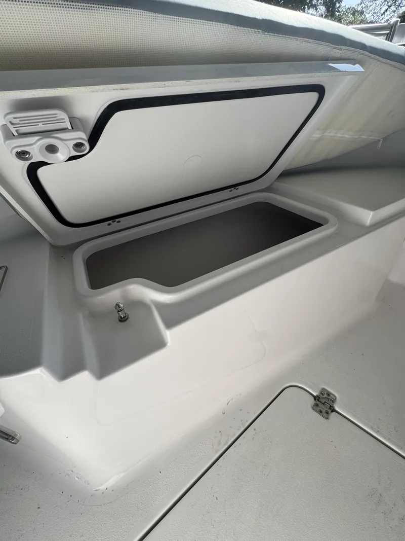 Slide: The Image of Sportsman Open 212 Center Console 2027 - 18