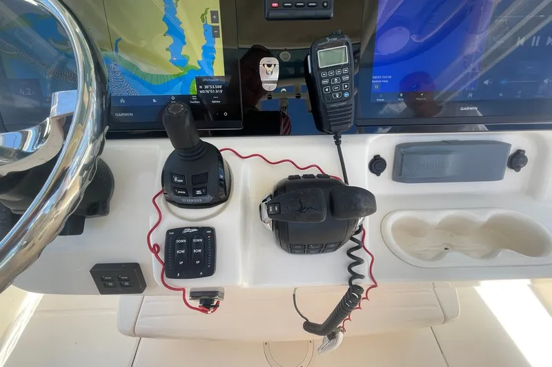 Slide: The Image of HELM MASTER & DIGITAL FLY BY WIRE YAMAHA BINNACLE CONTROLS - 24