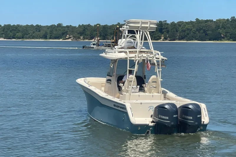 Slide: The Image of STREN PROFILE AWAY FROM THE DOCK WITH CUSTOM FOLDING TOWER - 2