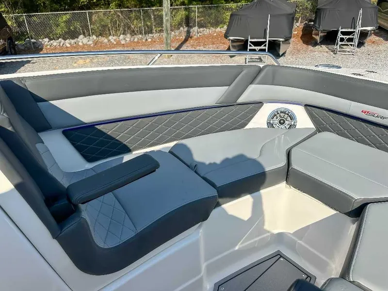 Slide: The Image of Chaparral GTS 6 2026 - 18