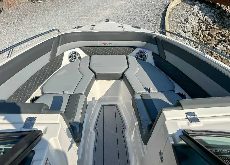 Slide: The Image of Chaparral GTS 6 2026 - 17