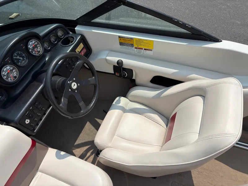 Slide: The Image of MasterCraft ProStar 190 1997 - 11