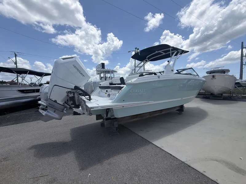Slide: The Image of Cobalt R8 Outboard 2027 - 5