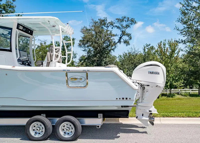 Slide: The Image of Sea Hunt Ultra 285SL 2027 - 3