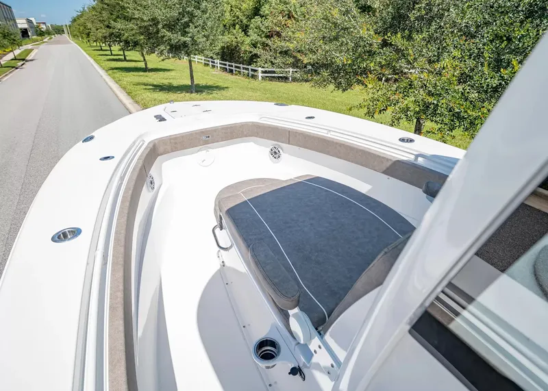 Slide: The Image of Sea Hunt Ultra 285SL 2027 - 26