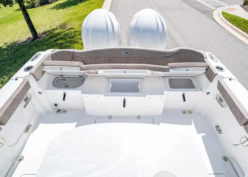Slide: The Image of Sea Hunt Ultra 285SL 2027 - 11