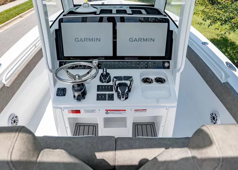 Slide: The Image of Sea Hunt Ultra 285SL 2027 - 20
