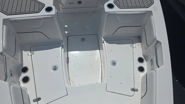 Slide: The Image of Yamaha 22 FSH sport 2025 - 13