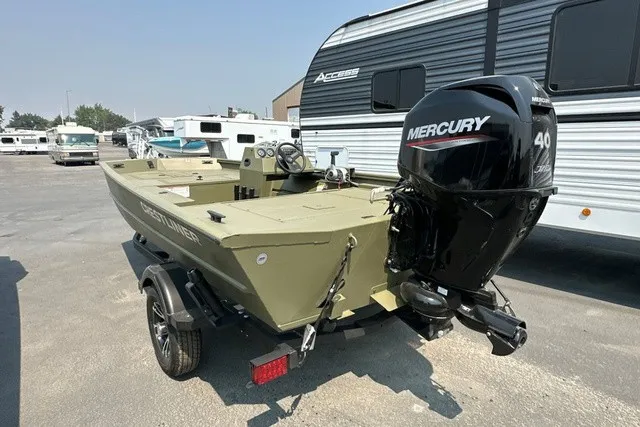 Slide: The Image of Crestliner Retriever 2027 - 5