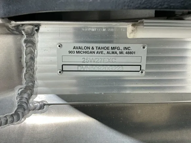 Slide: The Image of Avalon 2785 Excalibur LTD Twin 2023 - 30