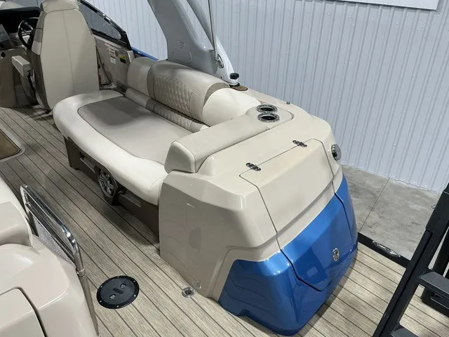 Slide: The Image of Avalon 2785 Excalibur LTD Twin 2023 - 28
