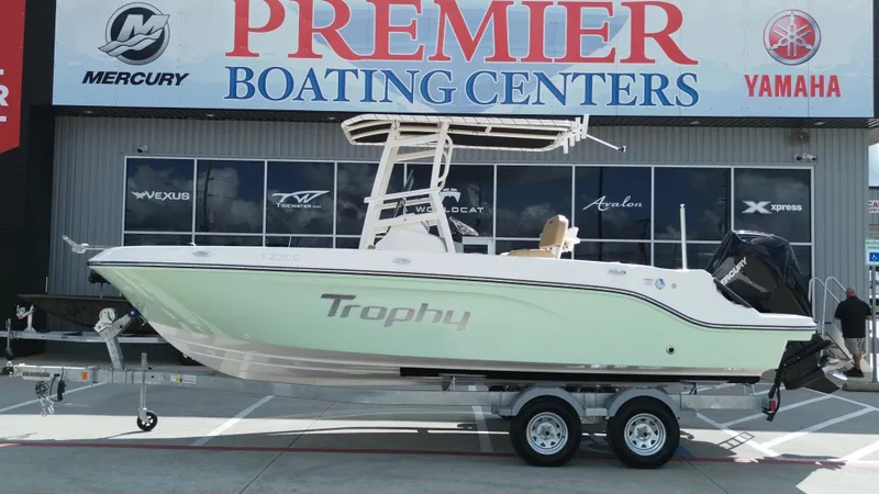 The Image of Bayliner Trophy T22CC 2026 - 1