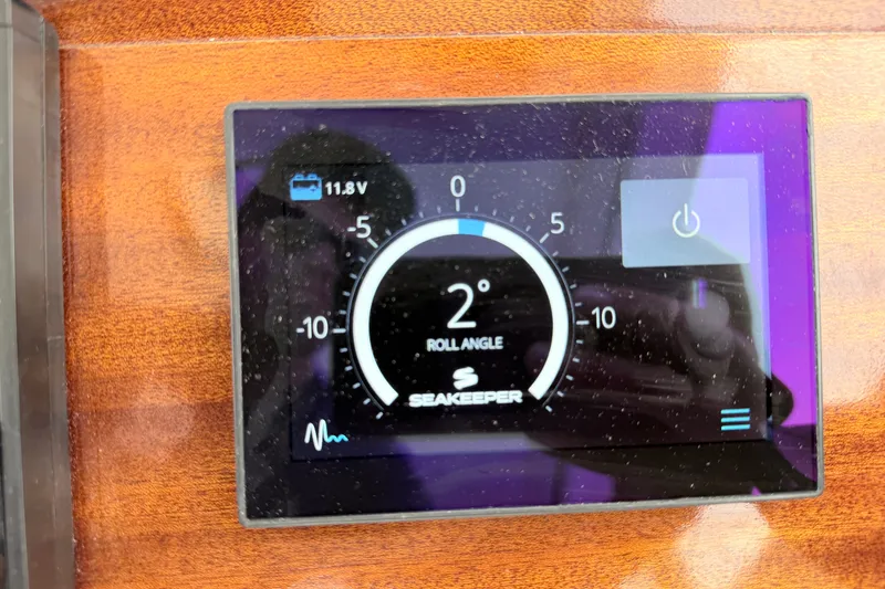 Slide: The Image of Seakeeper display showing 2° roll angle on 2023 NorthCoast 285 Cabin boat. - 14