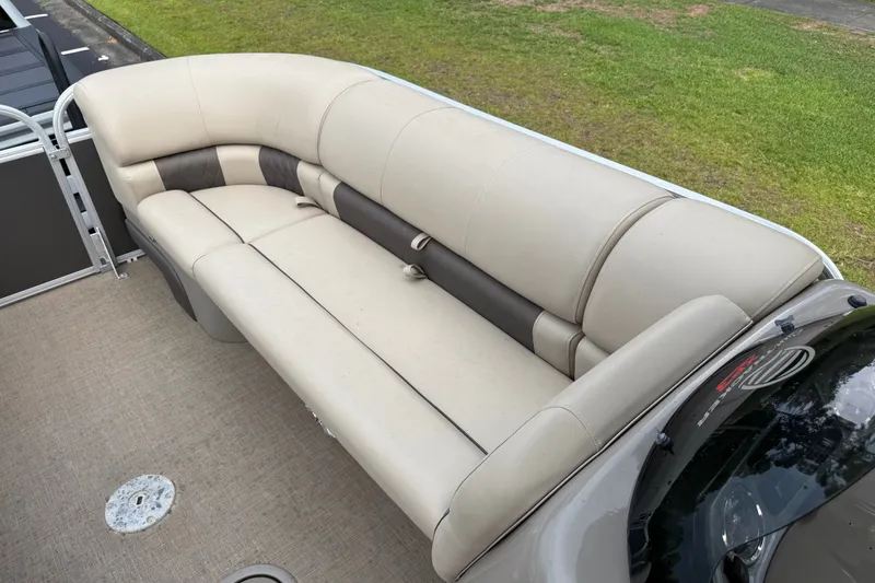 Slide: The Image of 2023 Sun Tracker Party Barge 22 XP3 beige seating on pontoon boat deck. - 30