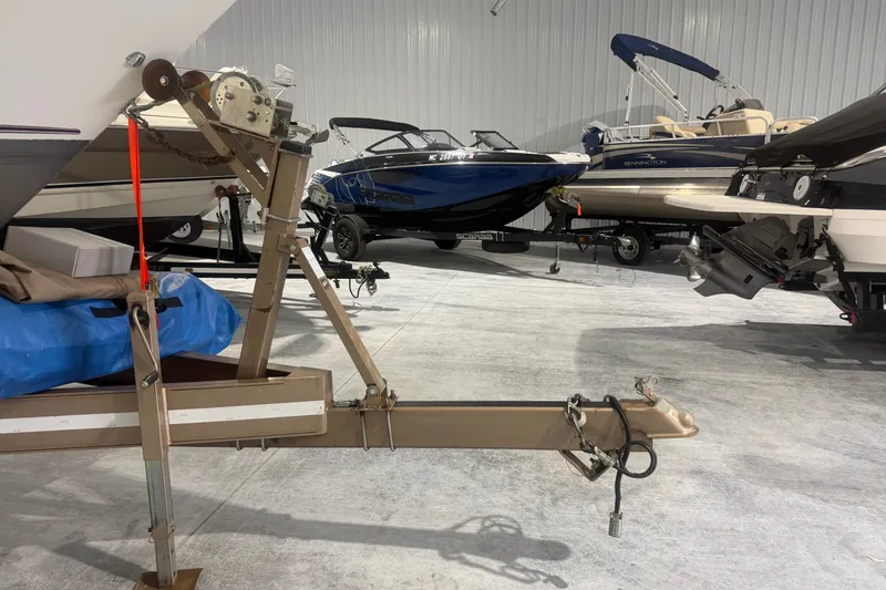 Slide: The Image of Indoor storage of various boats, including a 1997 Cruisers Yachts 337 Esprit. - 27