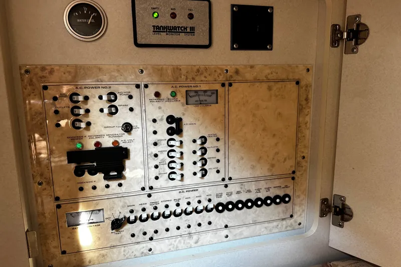 Slide: The Image of Electrical control panel on a 1997 Cruisers Yachts 337 Esprit boat. - 23