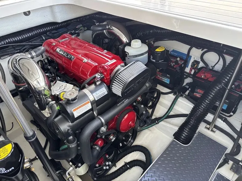 Slide: The Image of Formula 350 Crossover Bowrider 2024 - 30