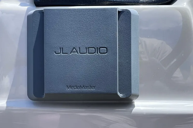 Slide: The Image of JL Audio MediaMaster unit on 2024 Starcraft SLS 3 boat. - 22