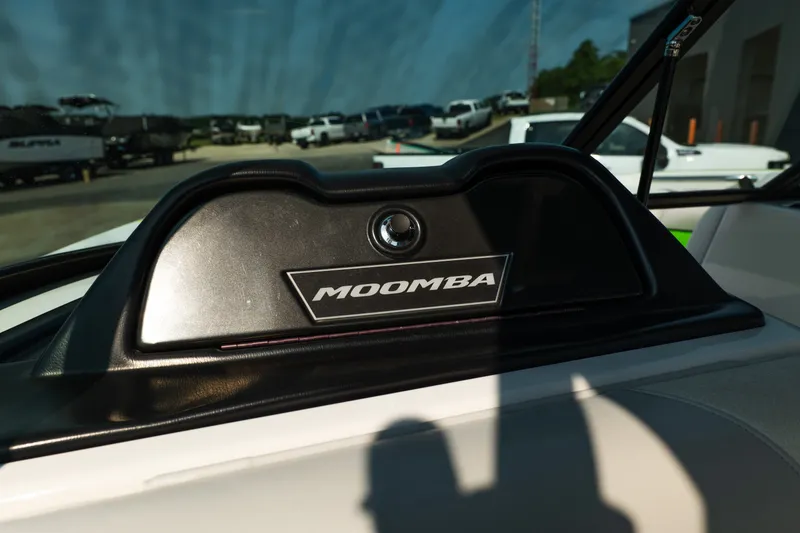Slide: The Image of 2015 Moomba Mojo dashboard with logo, showcasing sleek design and modern features. - 24