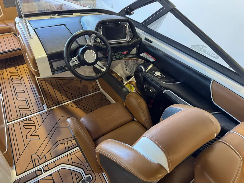 Slide: The Image of Nautique Super Air Nautique G23 2016 - 25