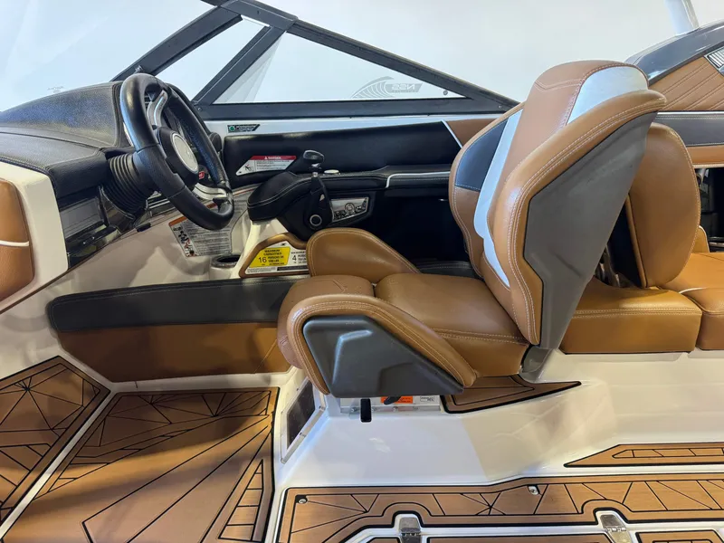 Slide: The Image of Nautique Super Air Nautique G23 2016 - 23