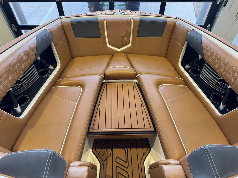 Slide: The Image of Nautique Super Air Nautique G23 2016 - 17