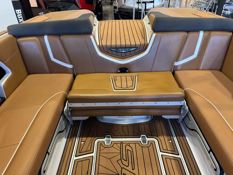 Slide: The Image of Nautique Super Air Nautique G23 2016 - 27