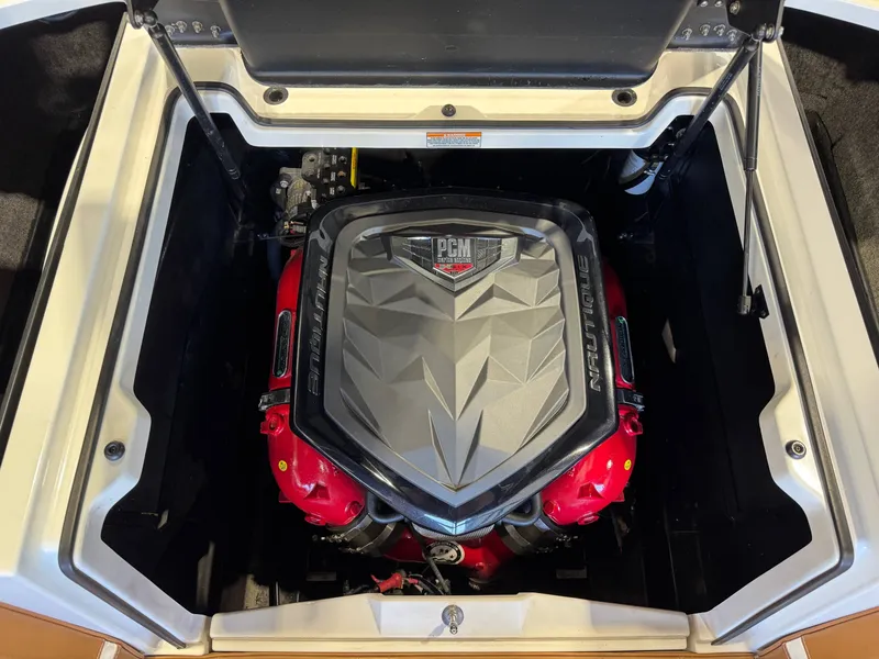 Slide: The Image of Nautique Super Air Nautique G23 2016 - 28