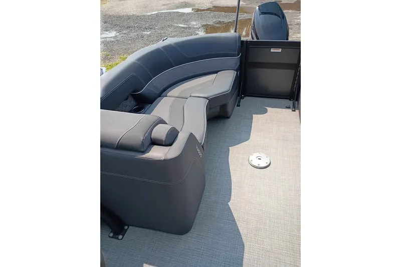 Slide: The Image of Luxurious seating on 2024 Viaggio Diamante U 22 pontoon boat, featuring sleek design and comfort. - 8