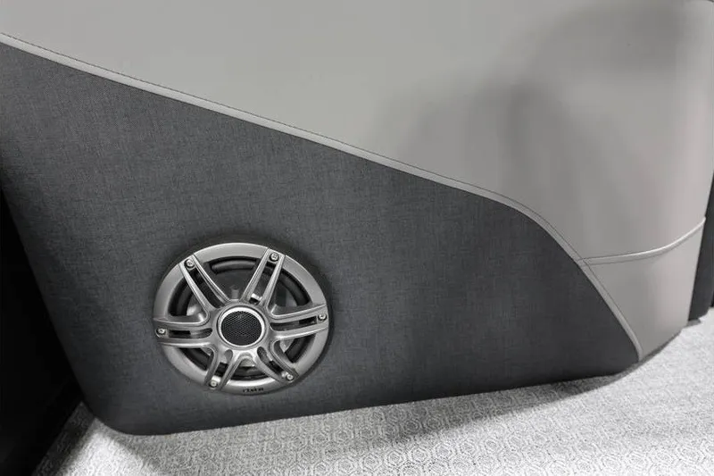 Slide: The Image of Speaker detail in Evotti 523QL OMNI, 2026 model, featuring sleek design and modern upholstery. - 26
