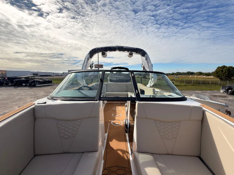 Slide: The Image of MasterCraft NXT22 2027 - 66