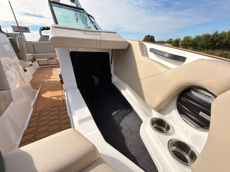 Slide: The Image of MasterCraft NXT22 2027 - 60