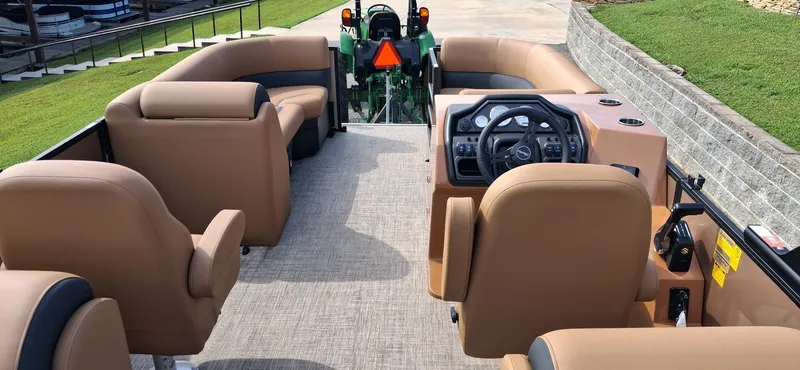 Slide: The Image of Bentley Pontoons Legacy 220 Navigator 2027 - 7